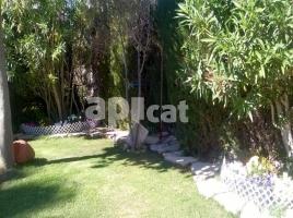 Houses (villa / tower), 305.00 m², near bus and train, Calle del Raval