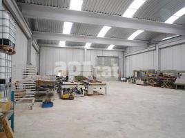 Industrial, 540.00 m², almost new, Calle TERRERS