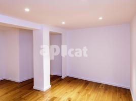 Flat, 185.00 m², close to bus and metro