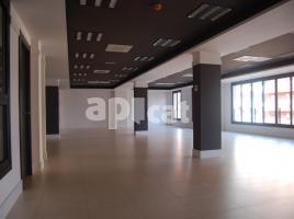 For rent office, 142.00 m², near bus and train, Avenida Madrid