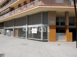For rent office, 586.00 m², close to bus and metro, Calle de Conxita Supervia, 7