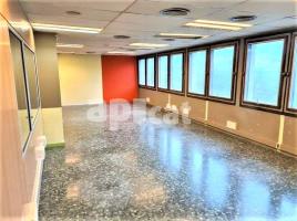 Office, 284.00 m², close to bus and metro, Calle d'Aragó
