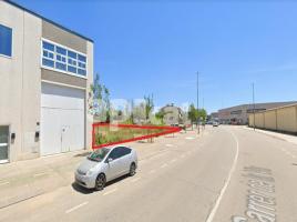For rent industrial, 1800.00 m², new, Calle de la via, 56