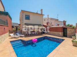 Houses (detached house), 255.00 m², Calle Cal Rei