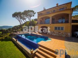 Houses (detached house), 333.00 m², almost new, Calle Can Semi