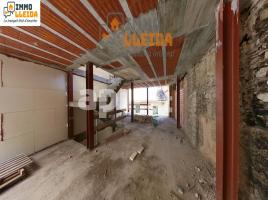 Property Vertical, 216.00 m², almost new, Calle del Mig