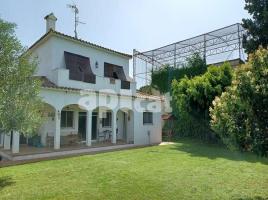 Houses (villa / tower), 173.00 m², almost new, Calle Moreres