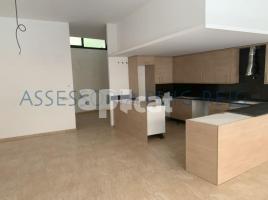 Flat, 82.00 m², almost new