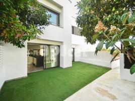 Houses (villa / tower), 489.00 m², Calle dels Canyers