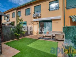 Houses (terraced house), 114.00 m², almost new, Calle Nou